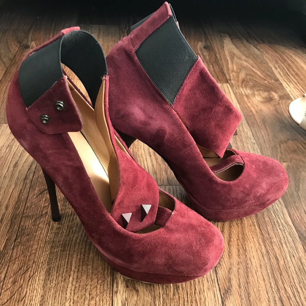 L.A.M.B Heels ( Size 6M)